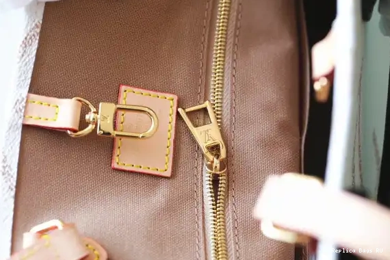 Cheap VUITTON ONTHEGO LOUIS MM 0706